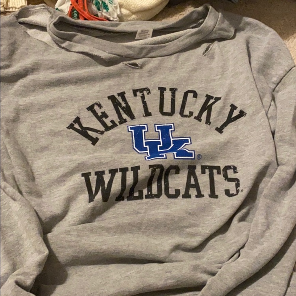 Distressed Kentucky Wildcat Sweatshirt